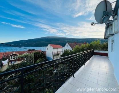 Citrus, , alloggi privati a Djenović, Montenegro - Terasa